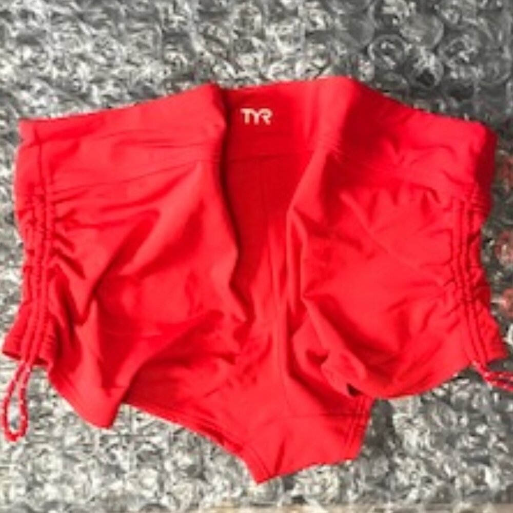 Guard Della Short